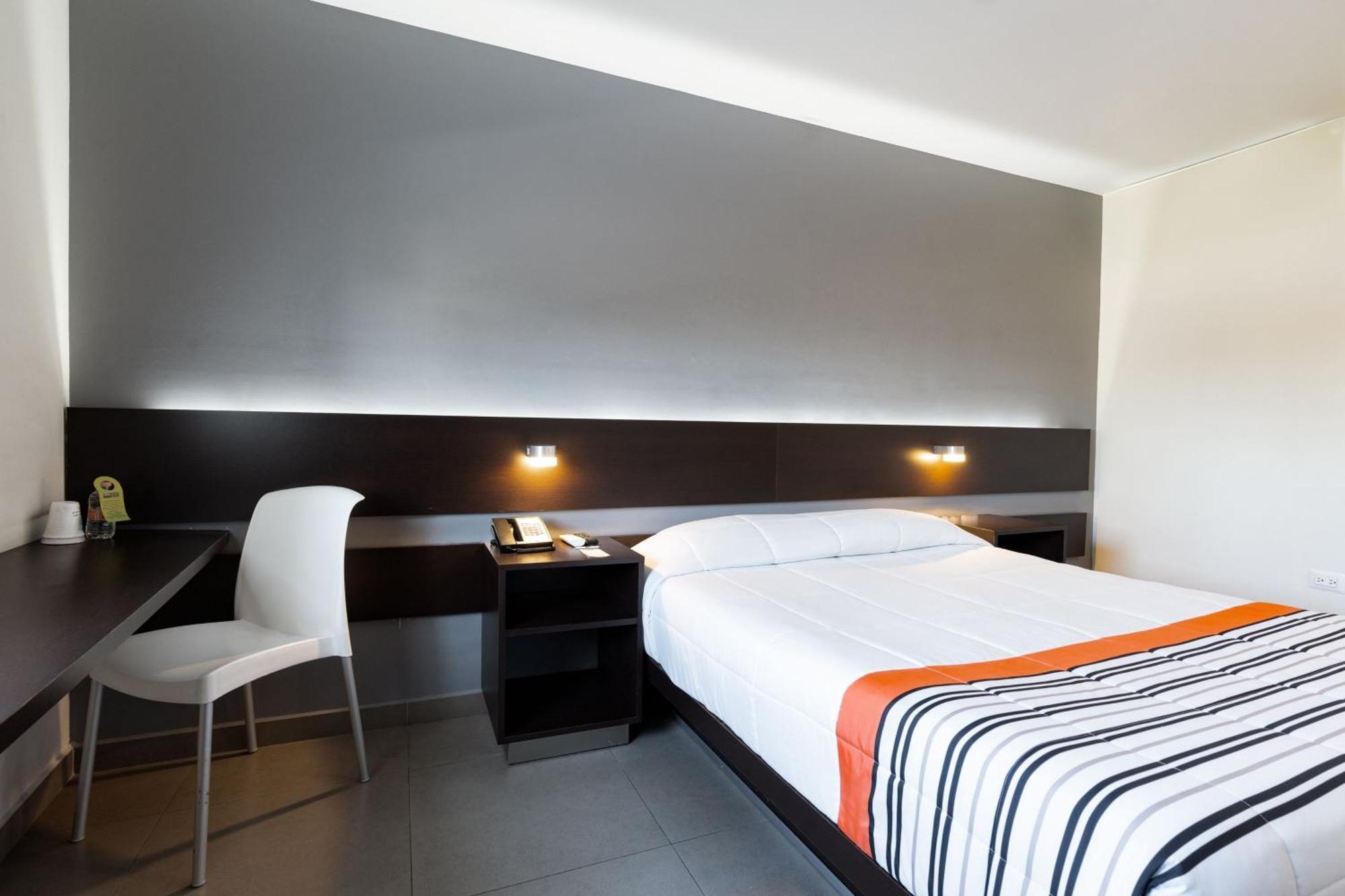 City Express Junior By Marriott Aguascalientes Centro מראה חיצוני תמונה