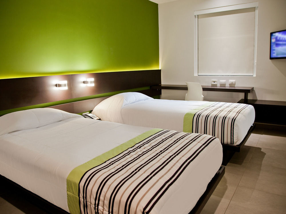 City Express Junior By Marriott Aguascalientes Centro מראה חיצוני תמונה