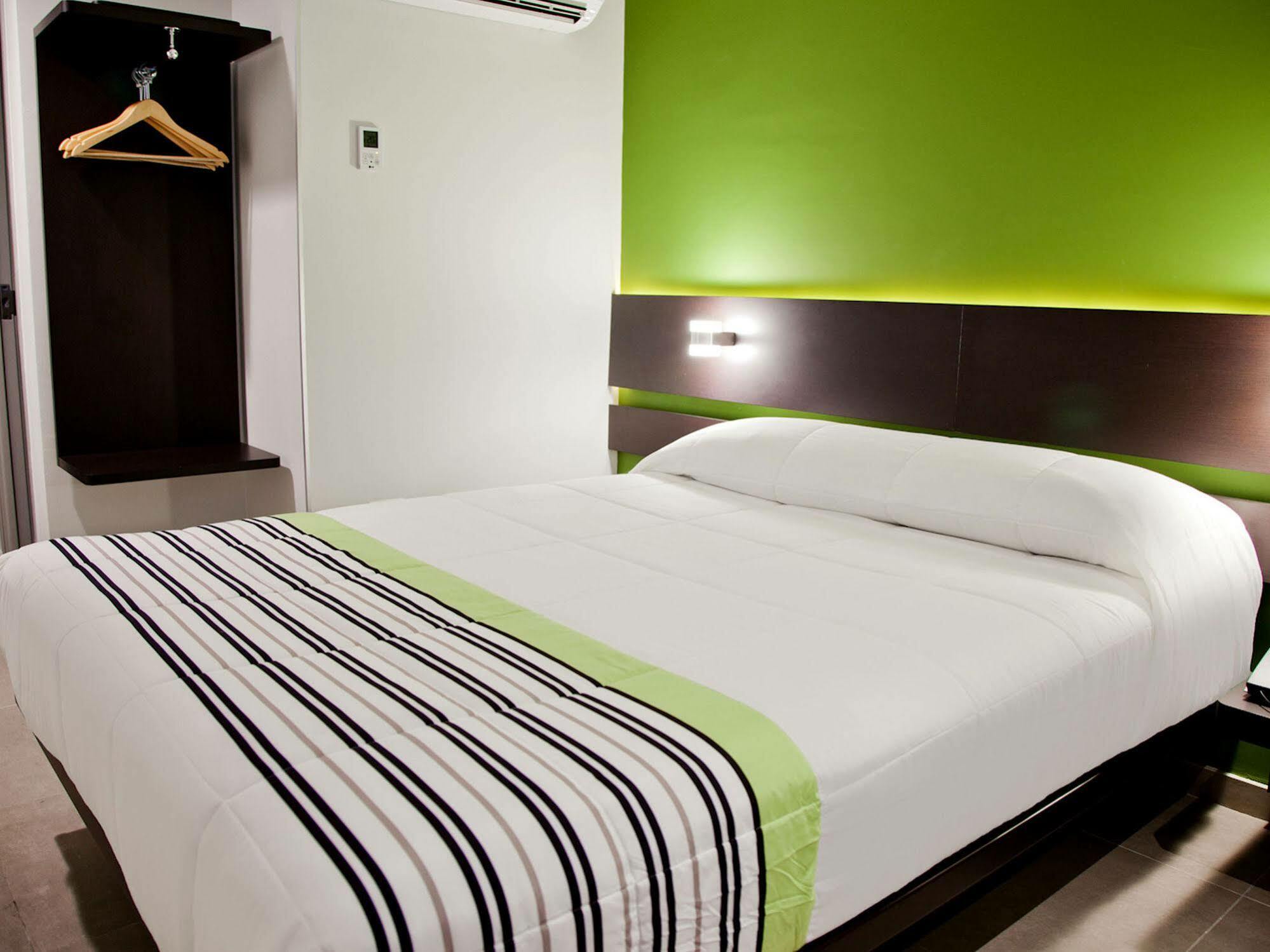 City Express Junior By Marriott Aguascalientes Centro מראה חיצוני תמונה